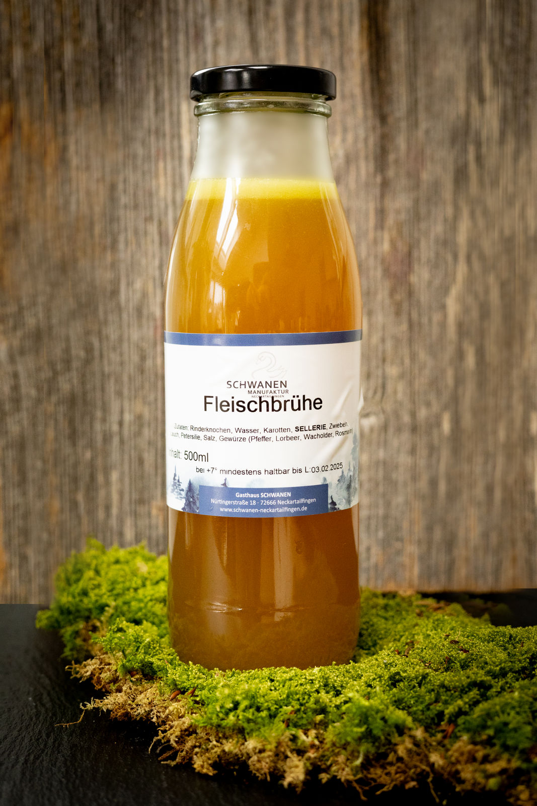 Fleischbrühe in der Flasche