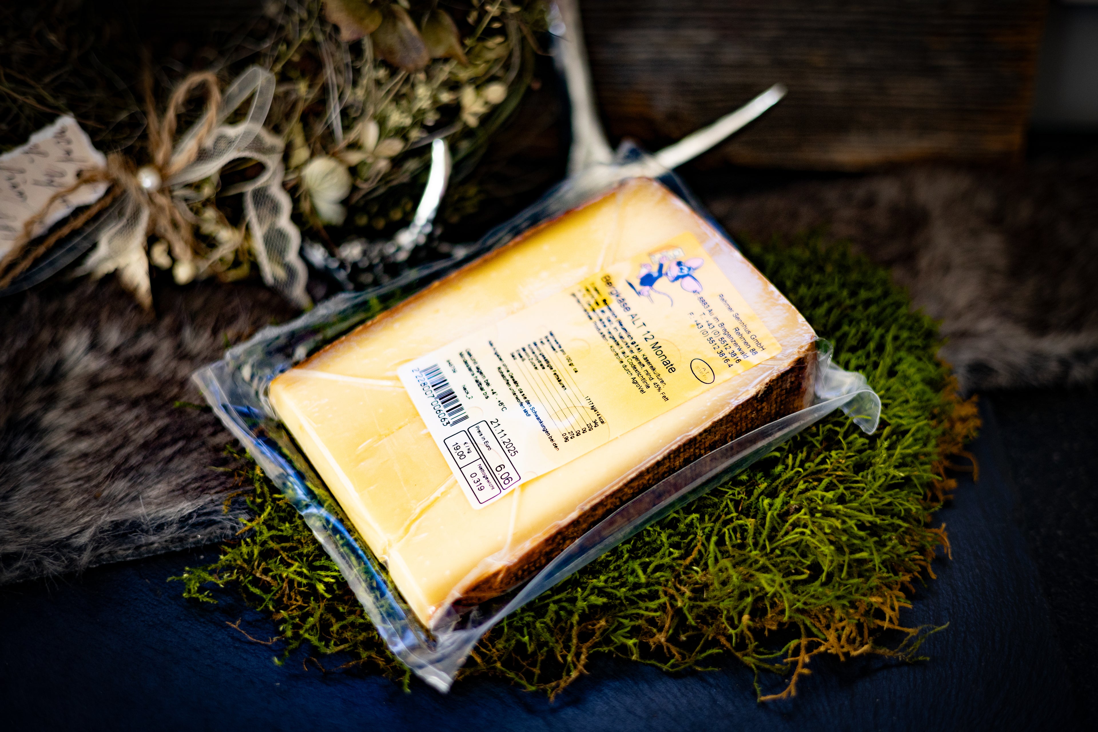Bergkäse 12 Monate alt verpackt 